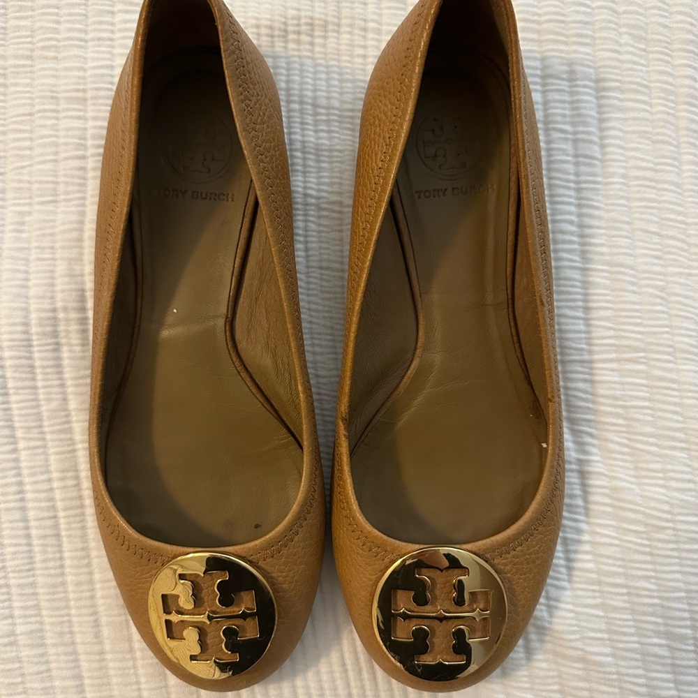 Tory Burch tan flats, gently used, size 8 - Picture 2 of 4